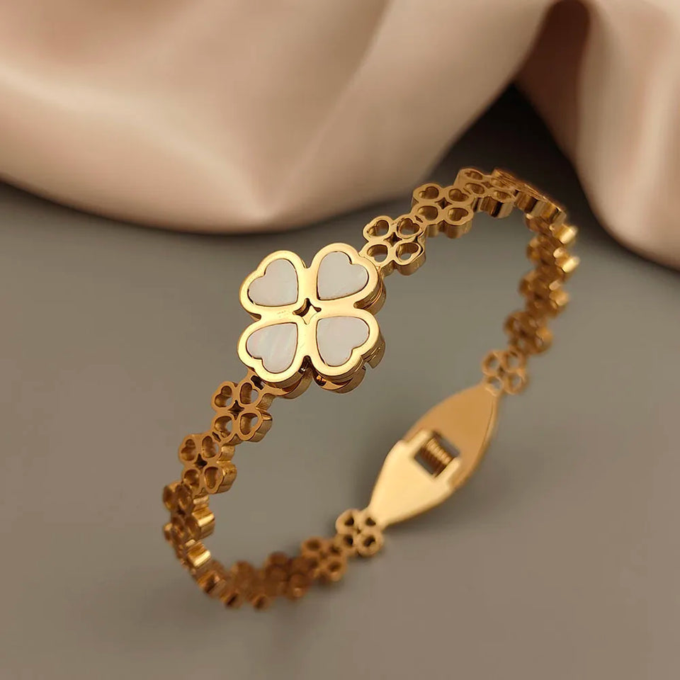 Pulseira Trevo 4 folhas - Aço inoxidável - Banhado a Ouro